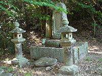 堅田元慶の墓
