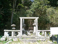 毛利元政の供養墓