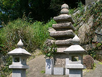 小早川隆景の供養墓